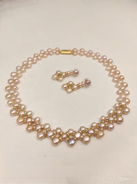 Button layered pearls set