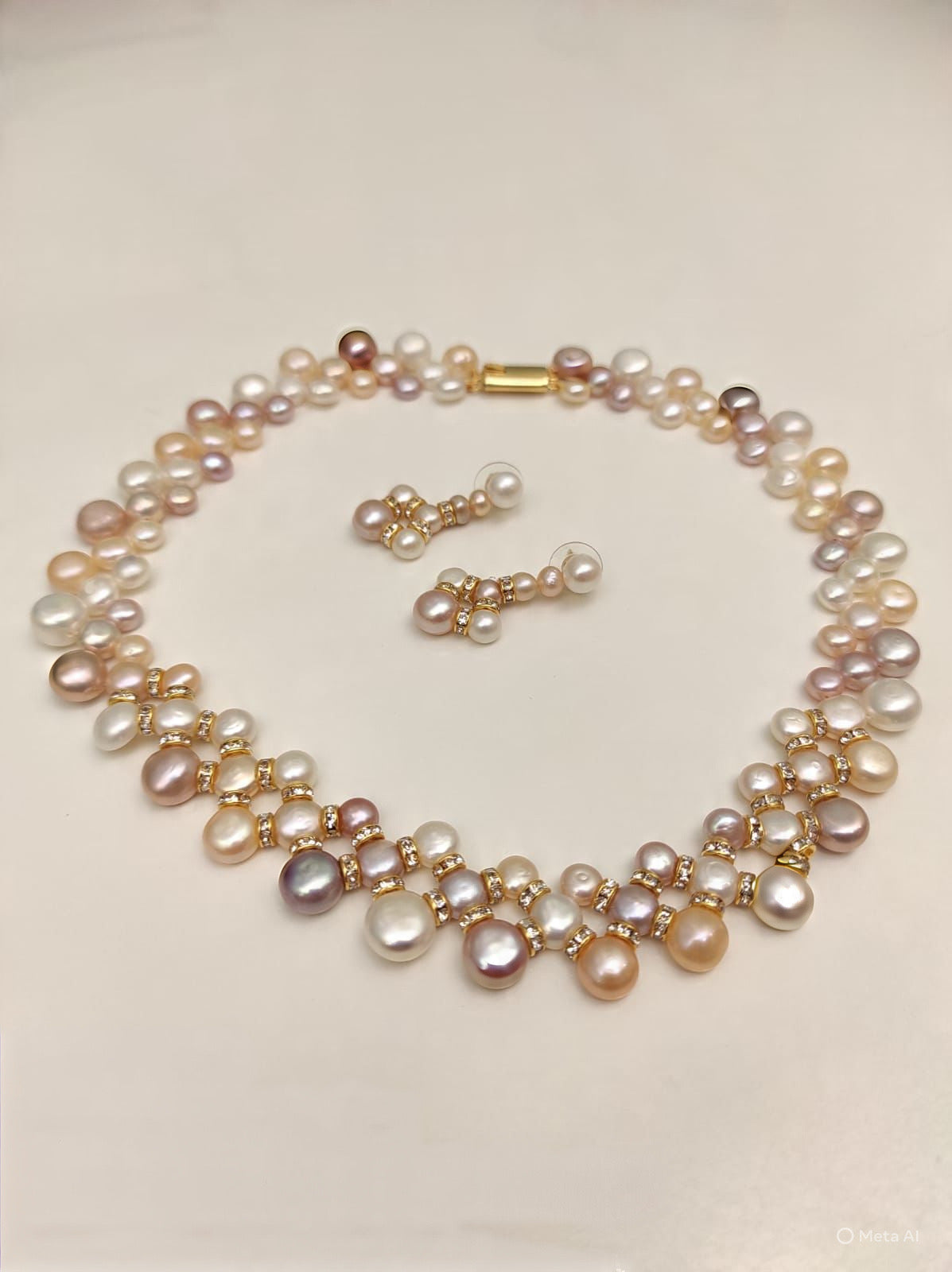 Button layered pearls set