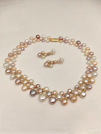 Button layered pearls set