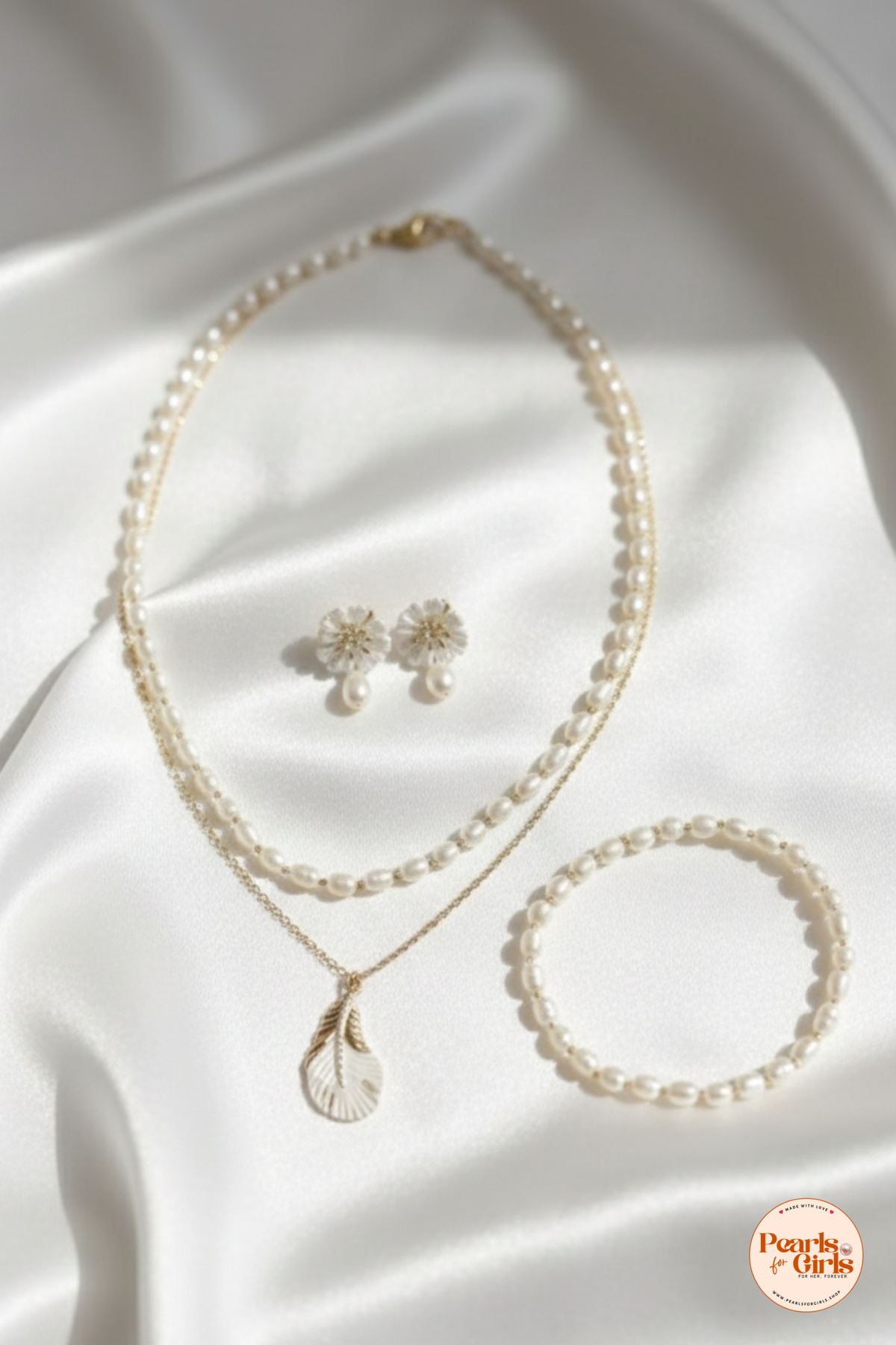 Elegant Mother-of-Pearl Feather and Floral Jewelry Set