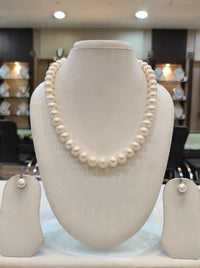 Plain pearl sets