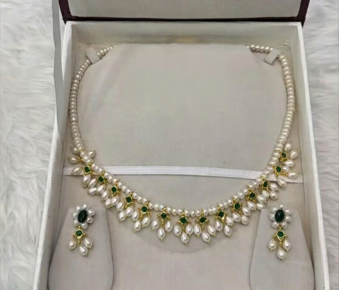 Royal Pearl & Emerald Drop Necklace Set