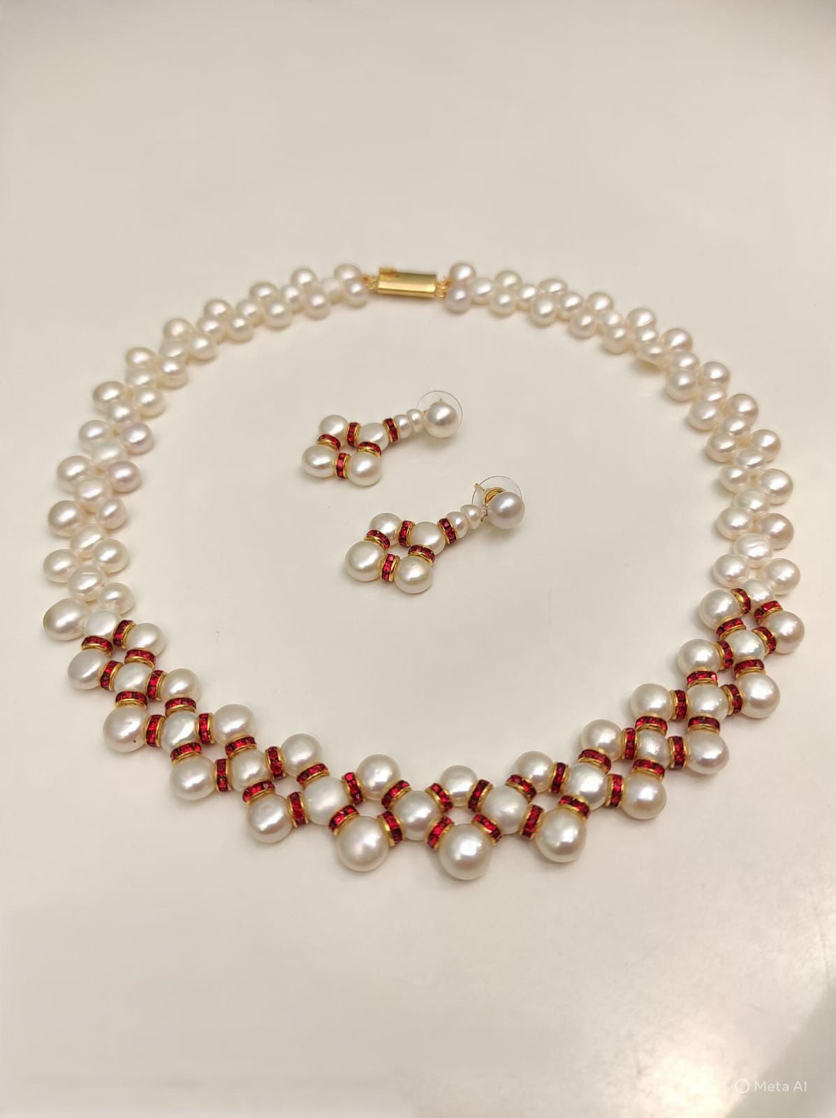 Button layered pearls set