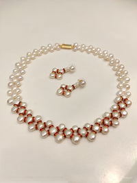 Button layered pearls set