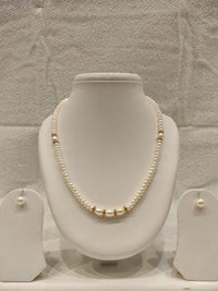 Classic single layer strand white pearls set