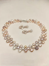Button layered pearls set