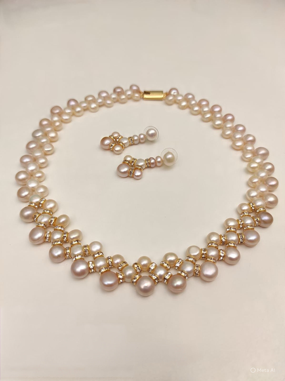 Button layered pearls set